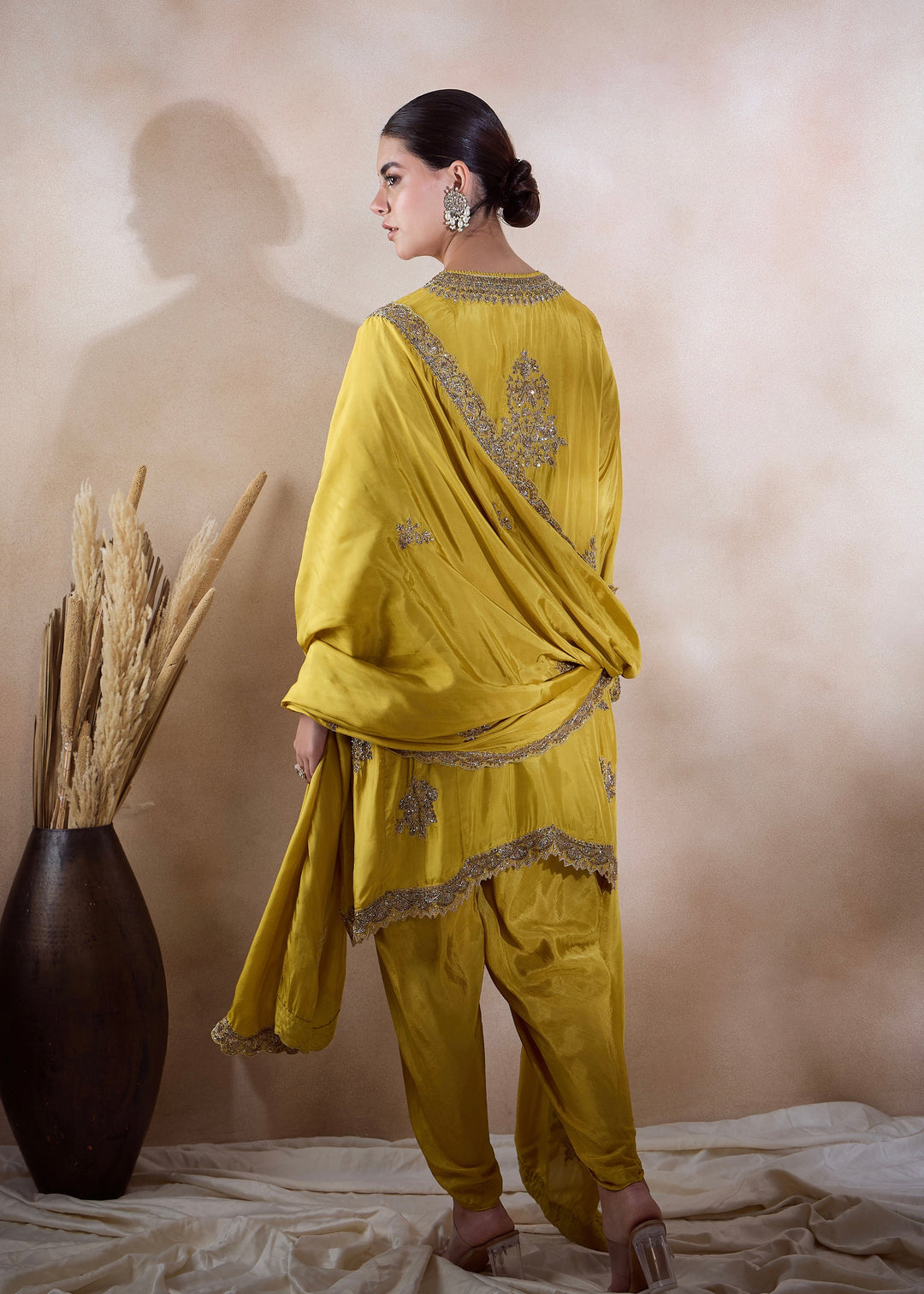 MATHURA H KURTA SET
