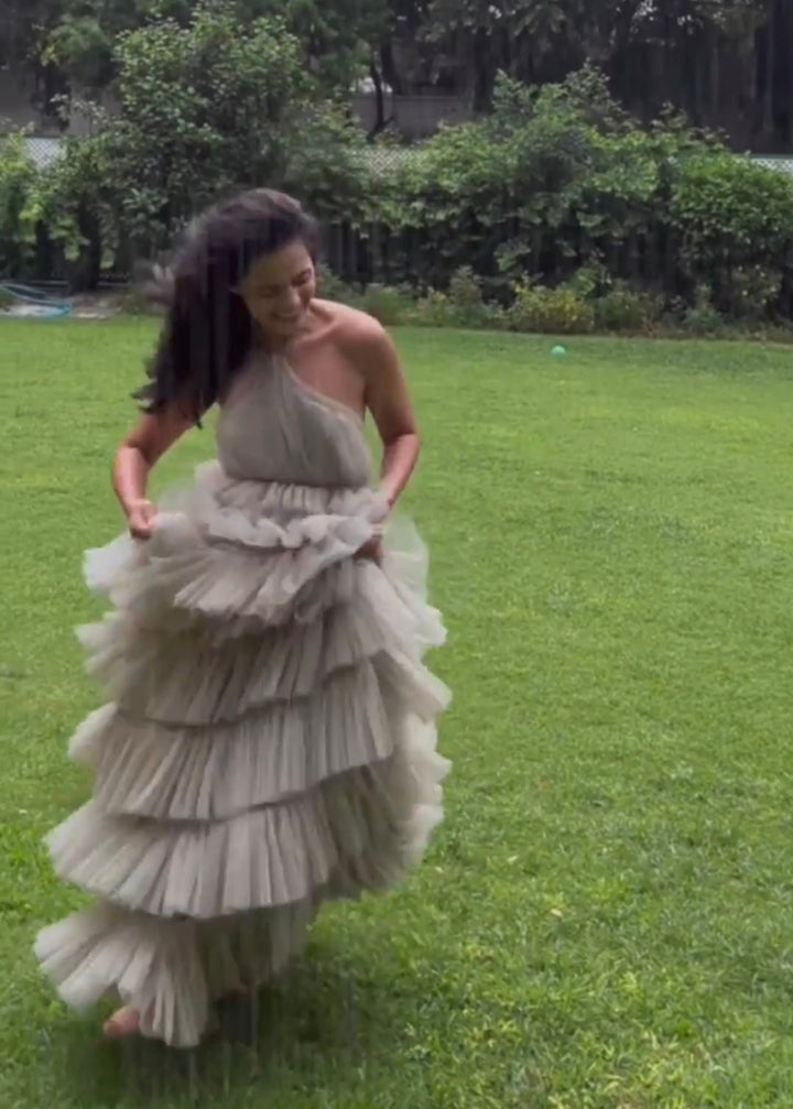 AAKRITI RANA in LONDON GOWN