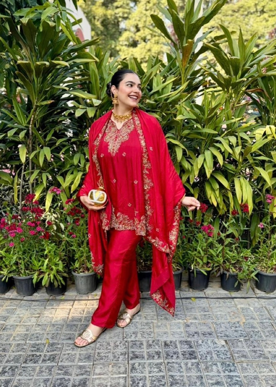 SIMAR WALIA IN VRINDAVAN MH KURTA SET