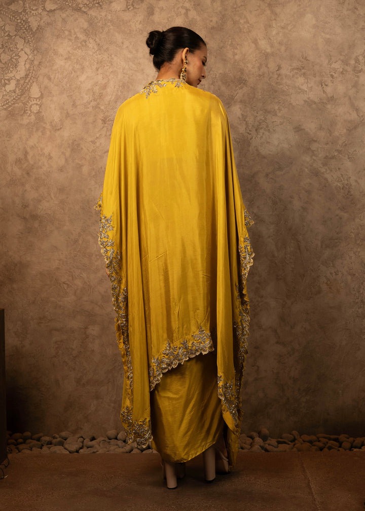VRINDAVAN HF CAPE SET