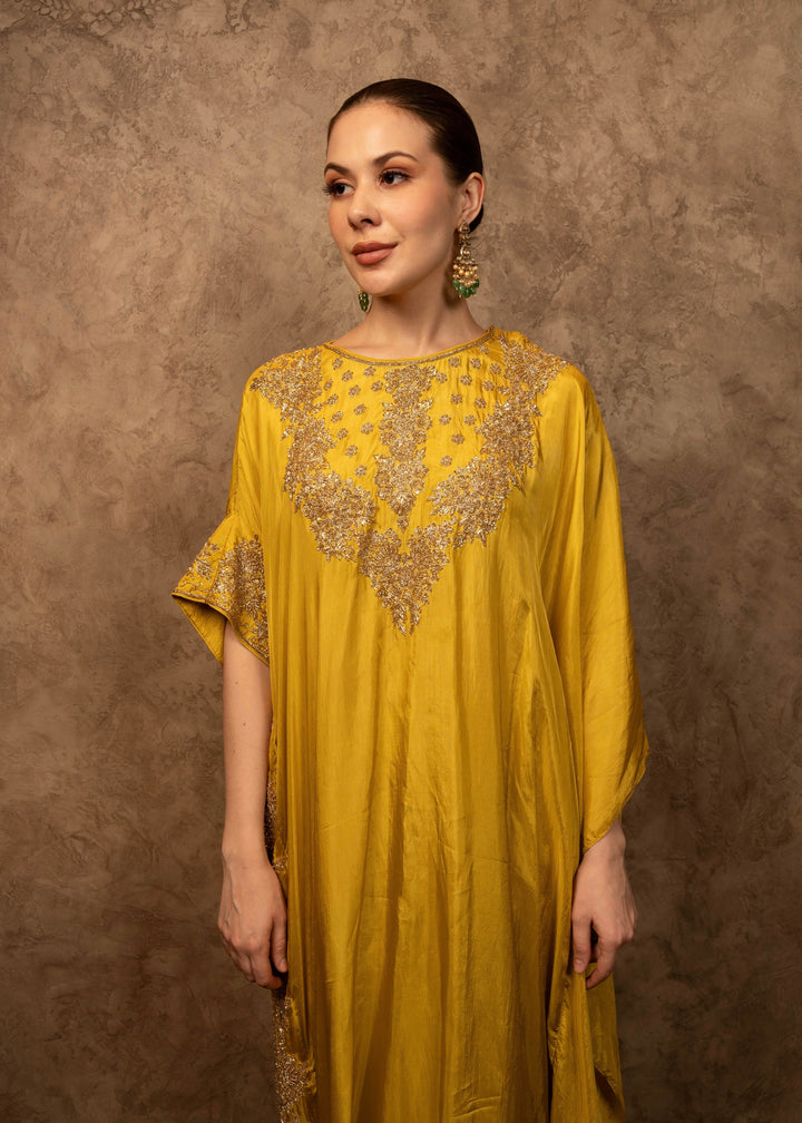 ALISHA PEKHA IN MATHURA HF KAFTAN SET