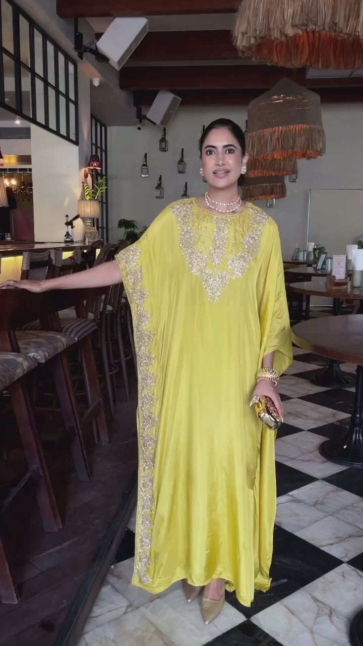 ALISHA PEKHA IN MATHURA HF KAFTAN SET