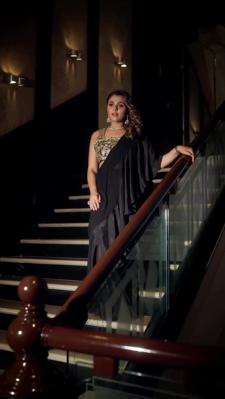 TINA KAKKAD IN MATHURA F SAREE SET